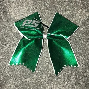 don’t cheer anymore so I’m selling all my bows!